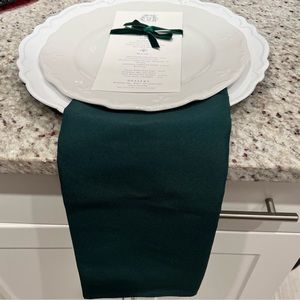 RESERVED 15 Dark green napkins
